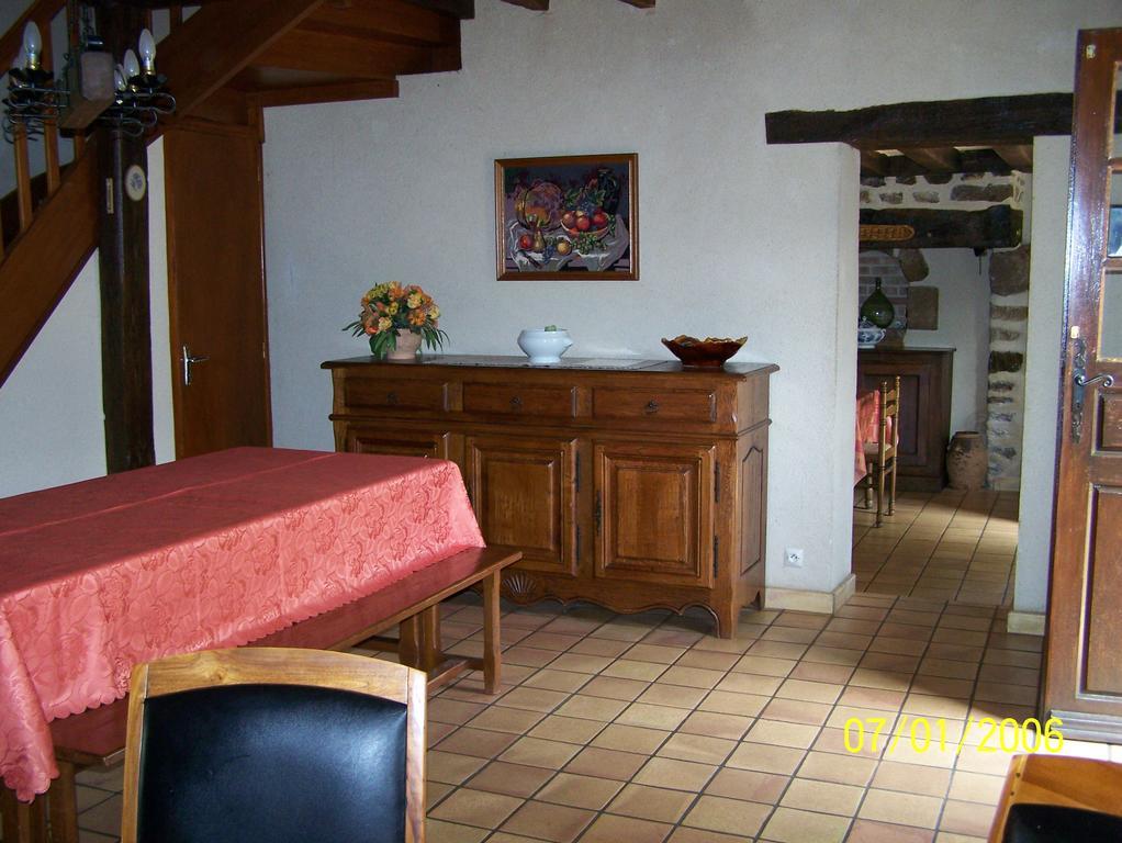 Вилла Gite Des Basses Touches Moitron-sur-Sarthe Экстерьер фото